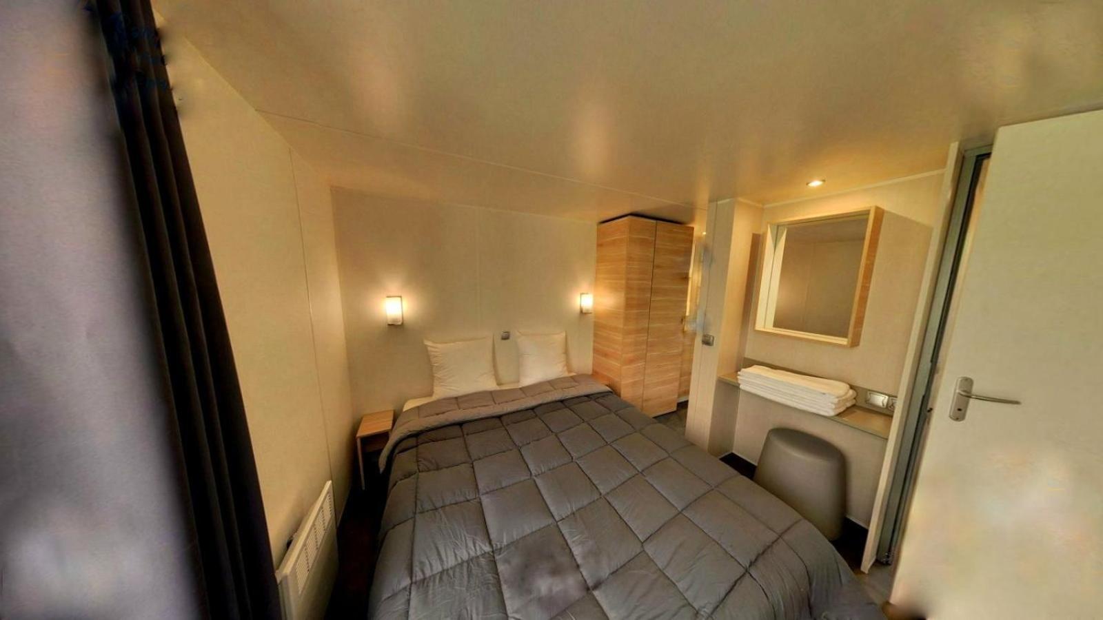 Hotel Camping Les Princes D'Orange Orpierre Zimmer foto